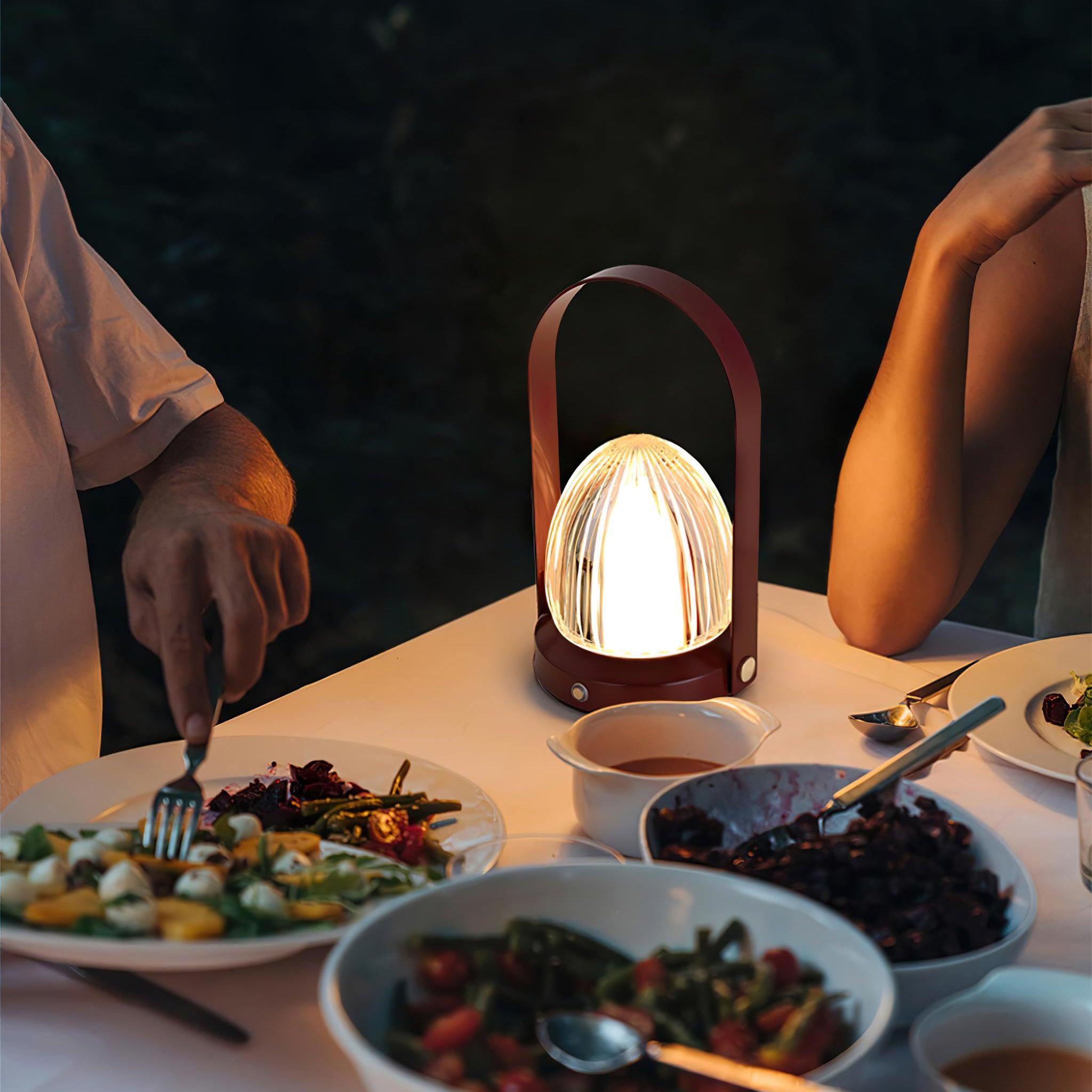 Quirky lighting; look at the other side of the table lamp Vakkerlight
