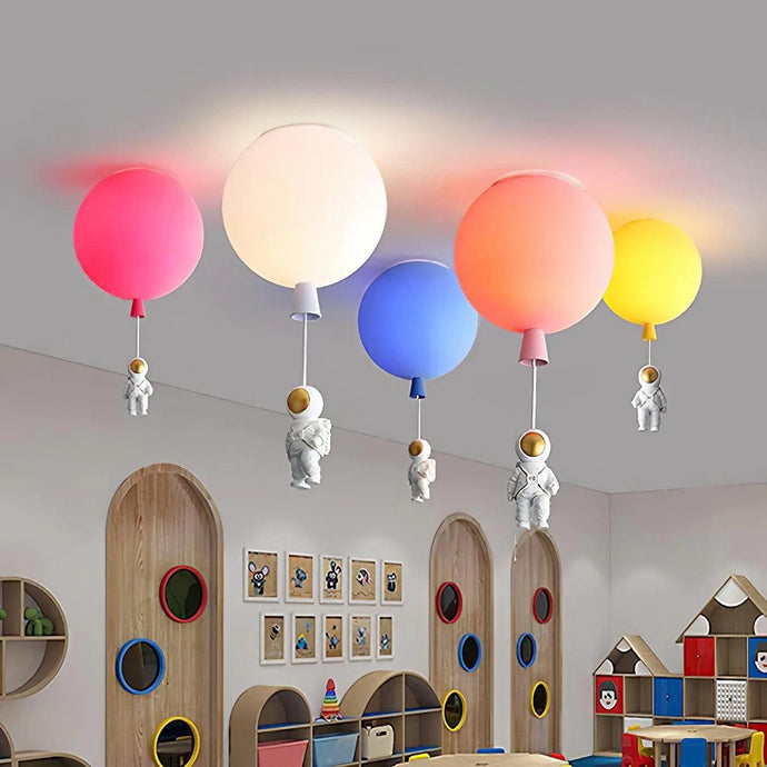 إضاءة الخيال: رفع أجواء غرفة الأطفال باستخدام تركيبات السقف
