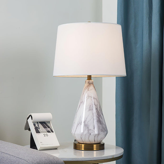 LIGHTEN UP THE HOME: 5 AFFORDABLE WHITE LAMPSHADE TABLE LAMPS