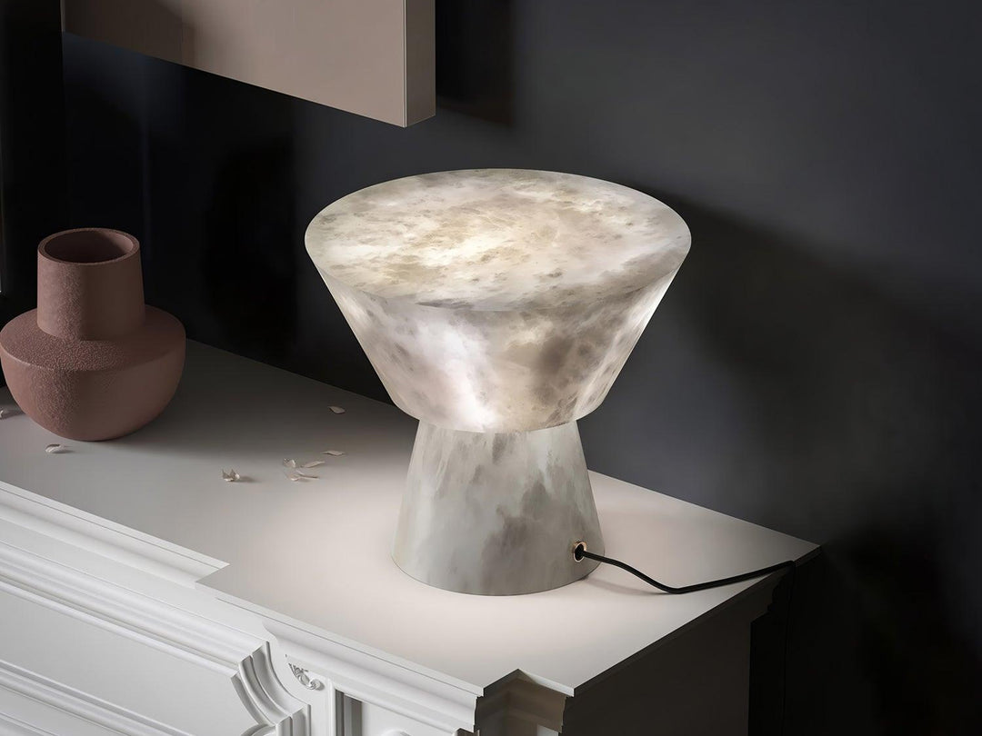 Illuminate Your Space: 8 Stunning Alabaster Lamps for Home Lighting - Vakkerlight