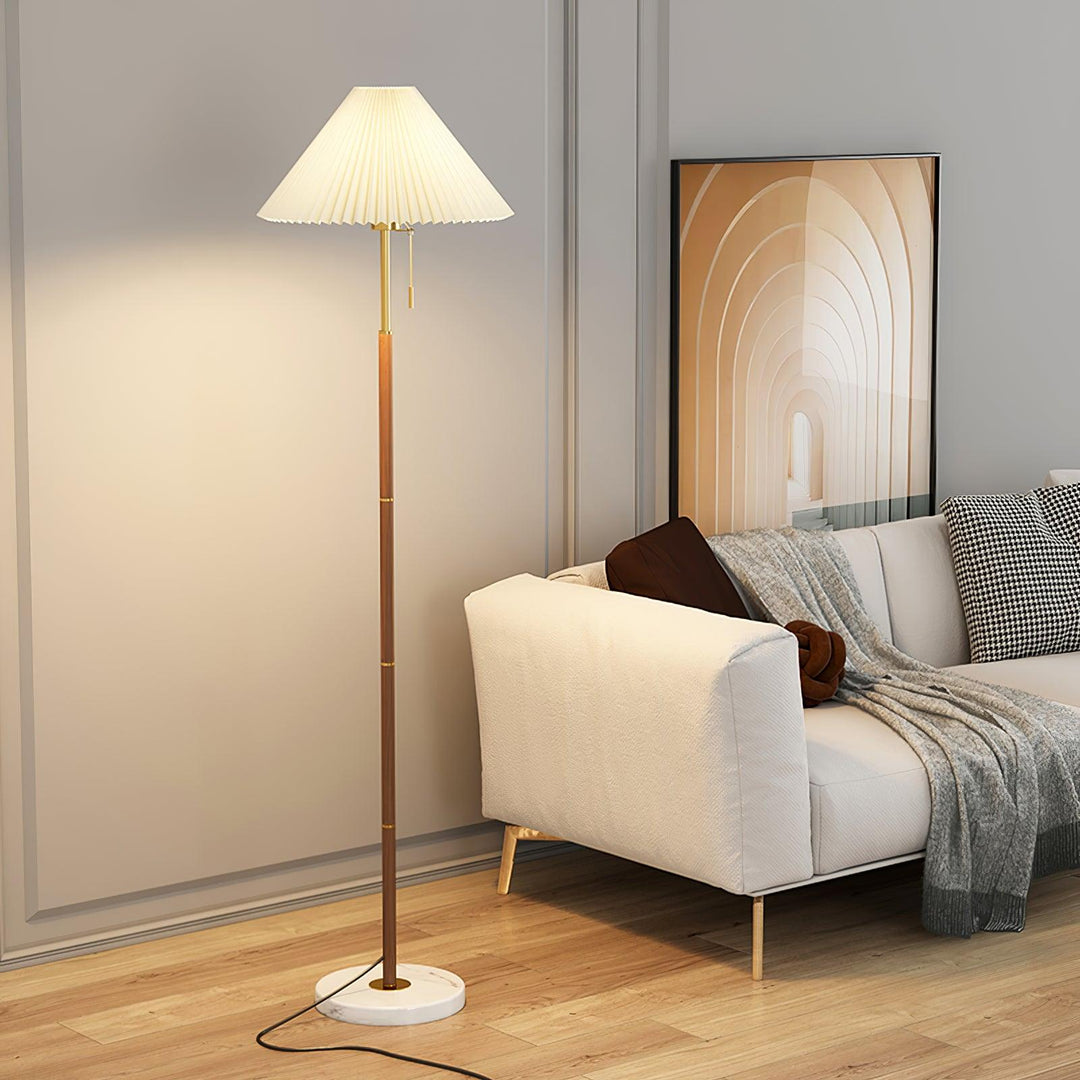 5+ Stylish Floor Lamps for Your Small Space - Vakkerlight