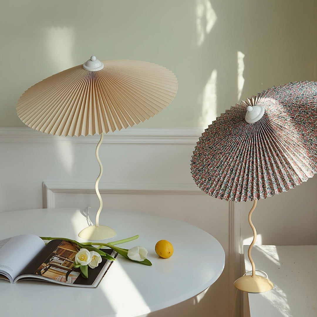 ROUNDUP : PLEATED LAMP - Vakkerlight