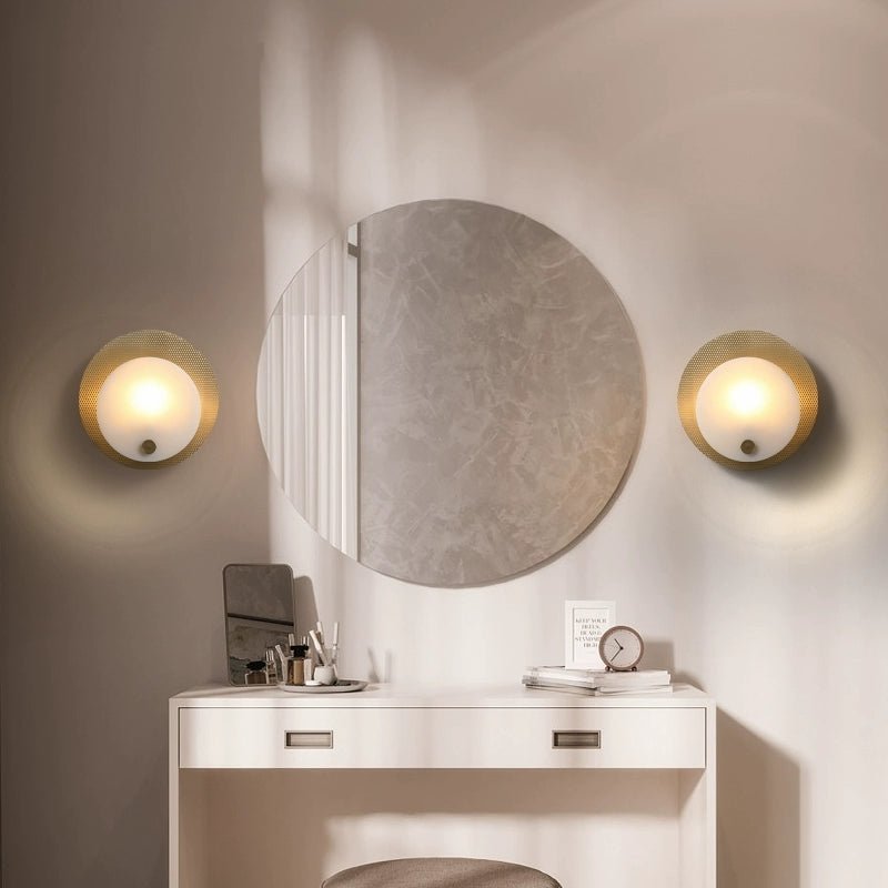 Lumen Alabaster Wall Light - Vakkerlight