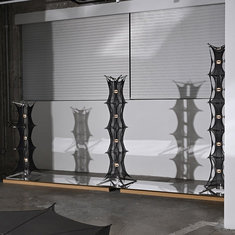 Noir Mesh Tower Floor Lamp - Vakkerlight