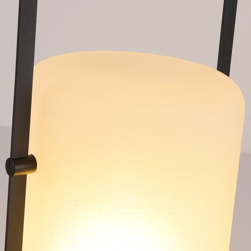 Twilight Lantern Solar Outdoor Table Lamp - Vakkerlight