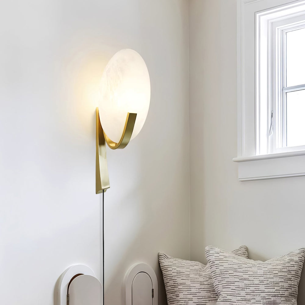 Alice Alabaster Plug - in Wall Lamp - Vakkerlight