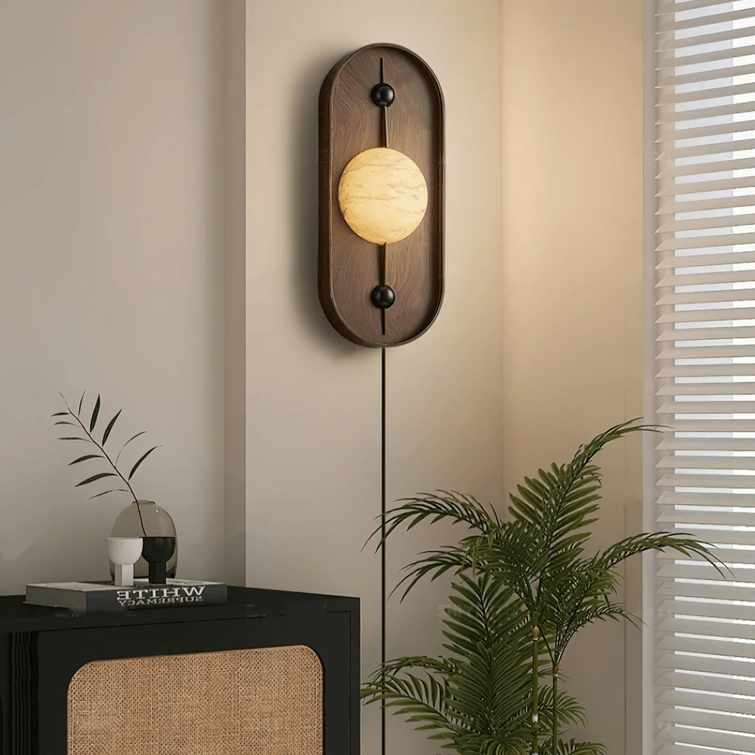 Bezel Plug - in Wall Lamp - Vakkerlight