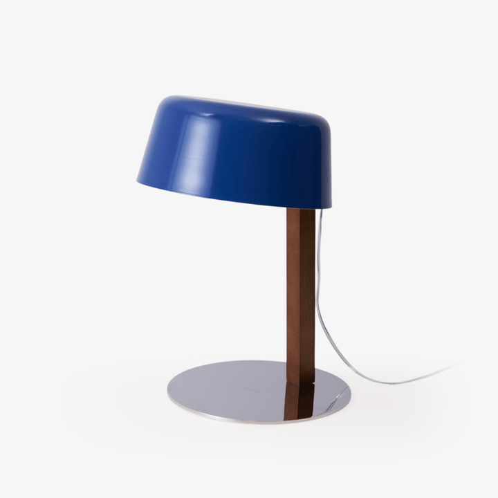 Dario Tilted Table Lamp - Vakkerlight