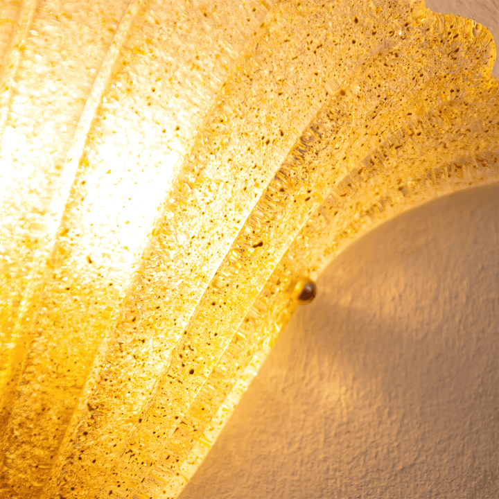 Scallop Edge Glass Wall Lamp - Vakkerlight