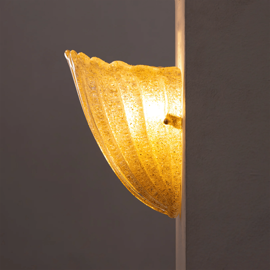 Scallop Edge Glass Wall Lamp - Vakkerlight