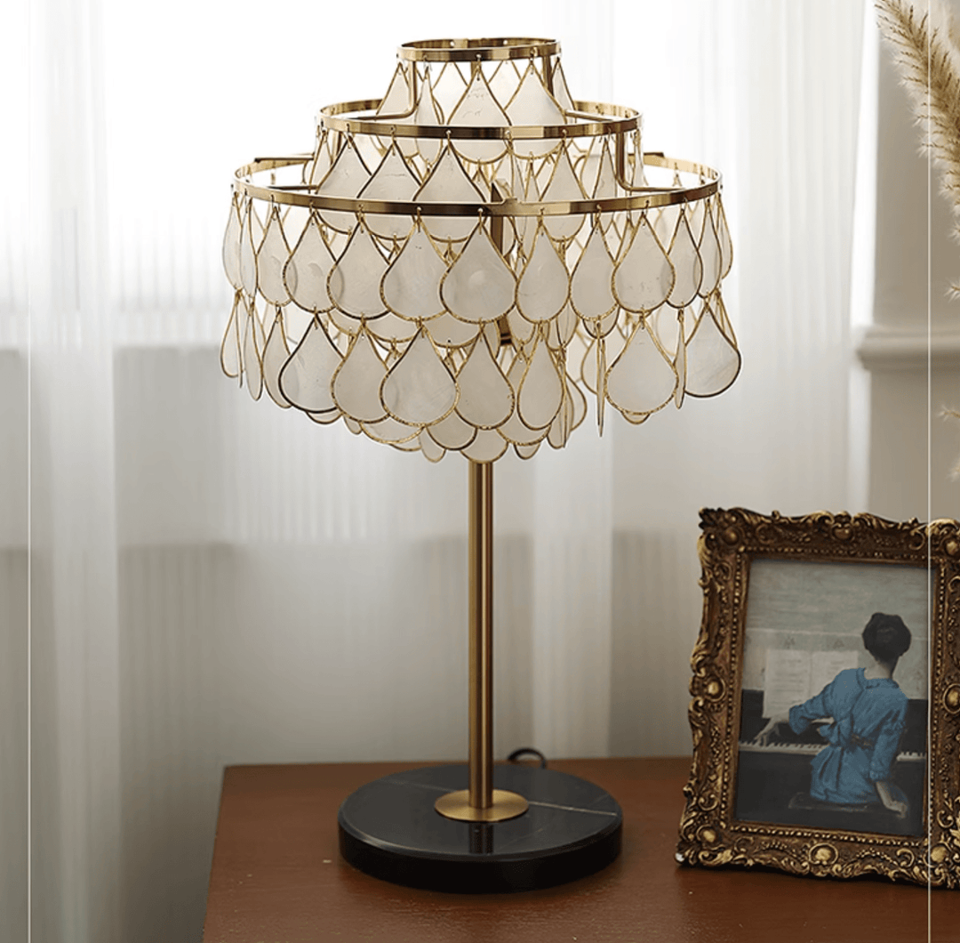Teardrops Shell Table Lamp - Vakkerlight