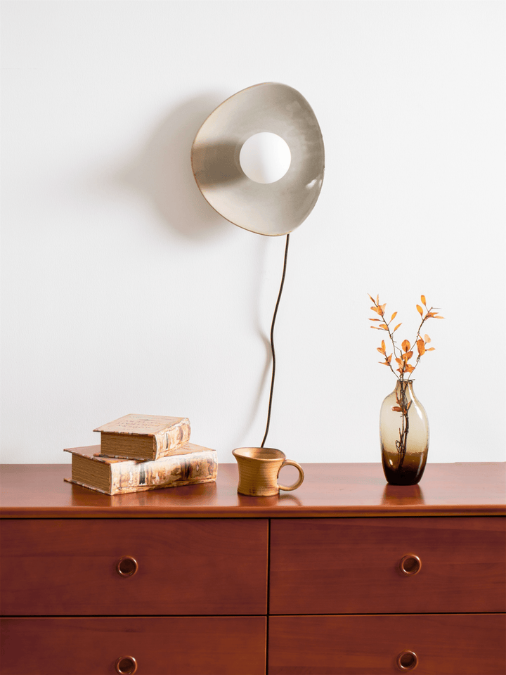 Pebble Disc Plug - in Wall Light - Vakkerlight