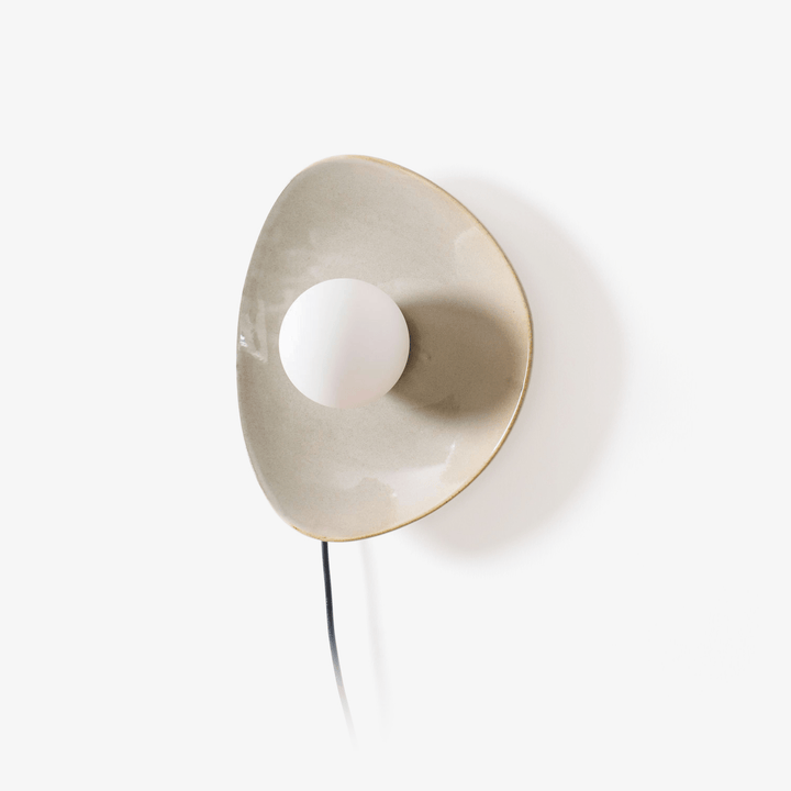 Pebble Disc Plug - in Wall Light - Vakkerlight