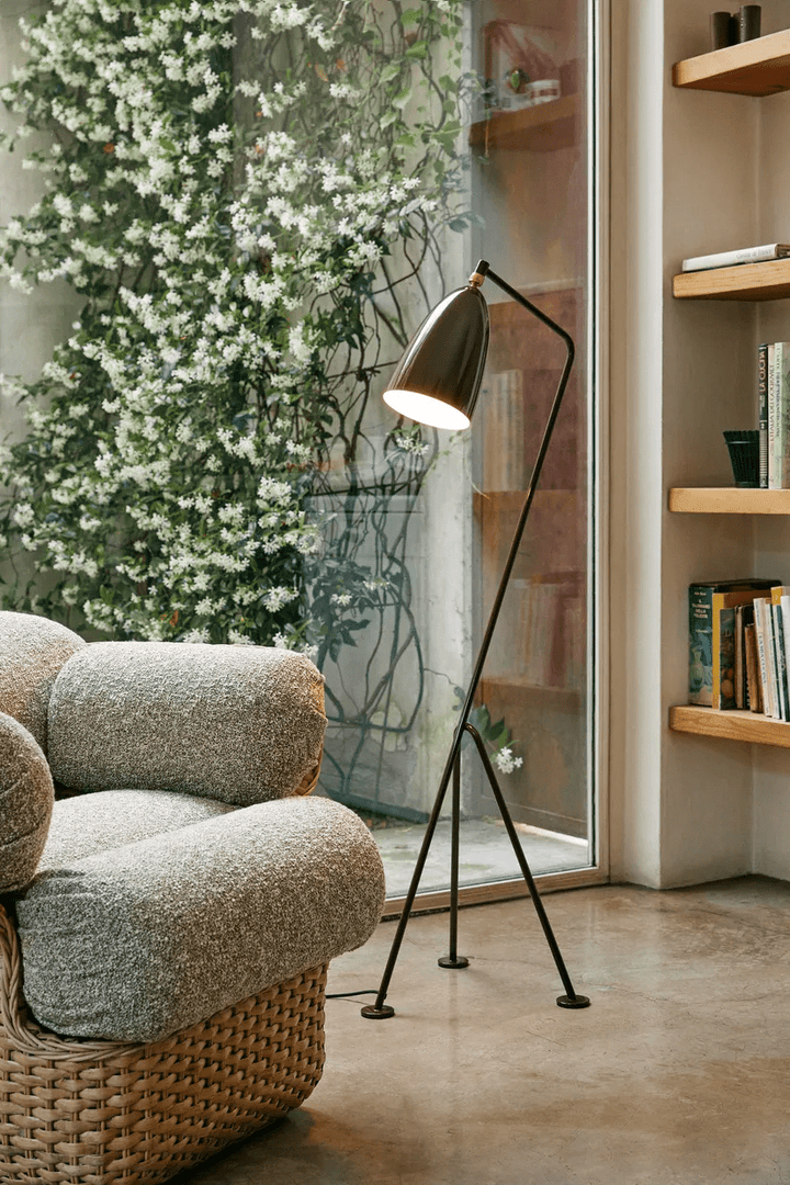 Lean Floor Lamp - Vakkerlight