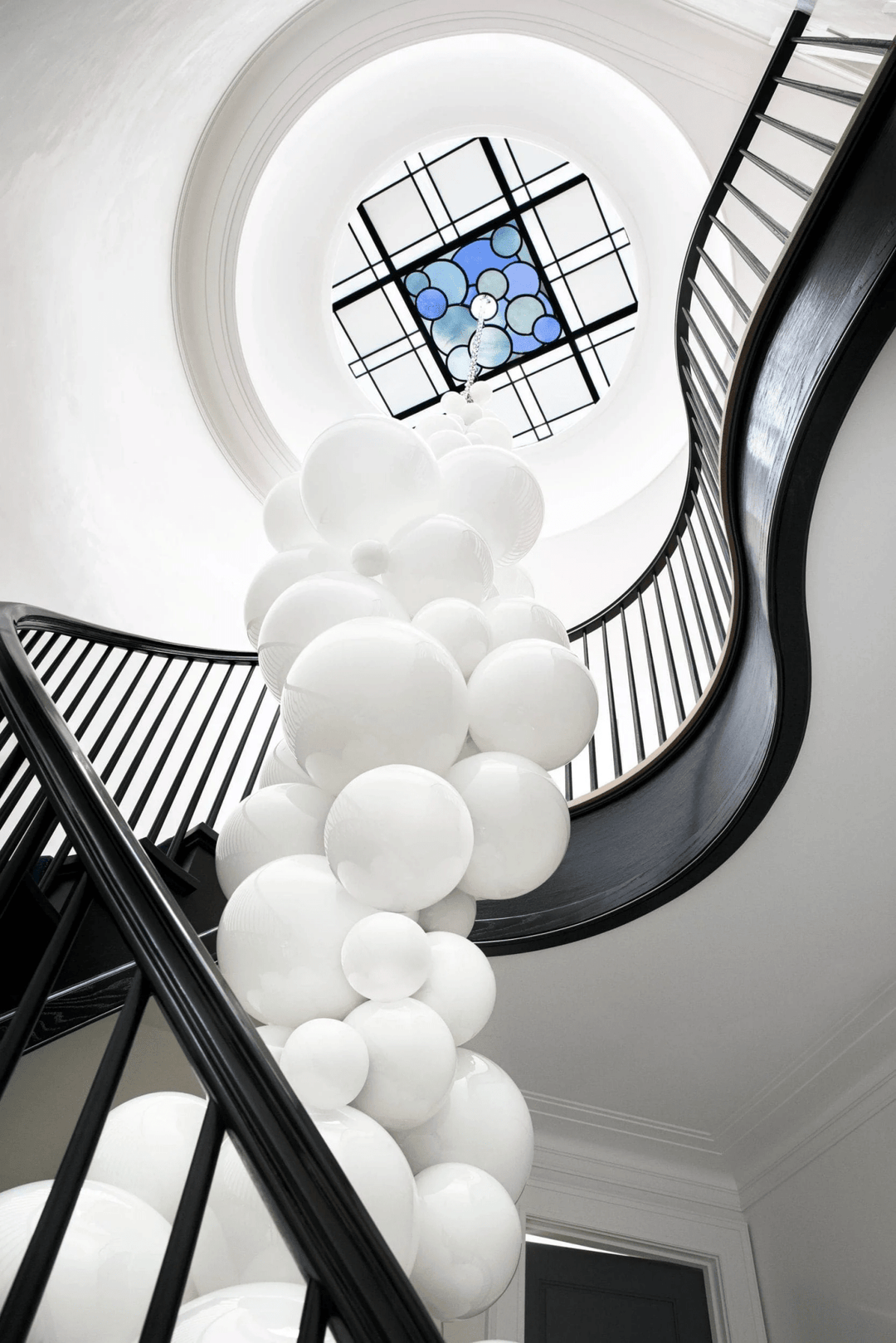 Velymo Grapetta Chandelier - Vakkerlight