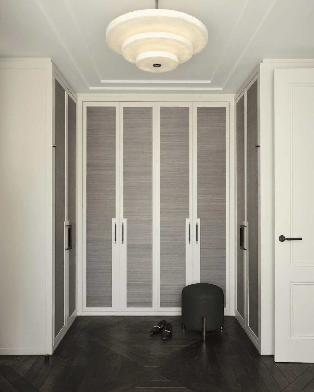 Ice Queen Alabaster Chandelier - Vakkerlight