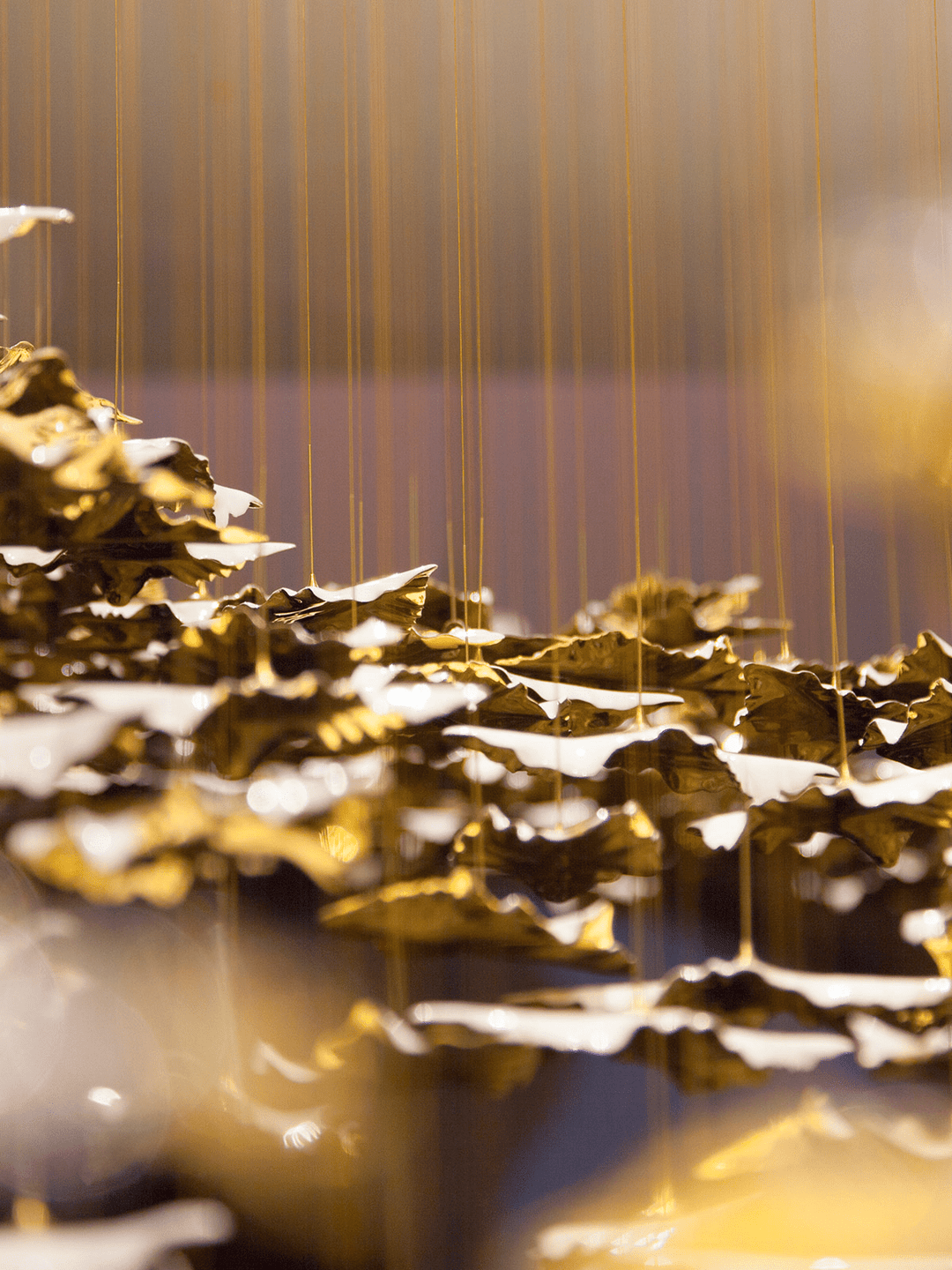 Leaf Twisted Sculptural Customize Chandelier - Vakkerlight