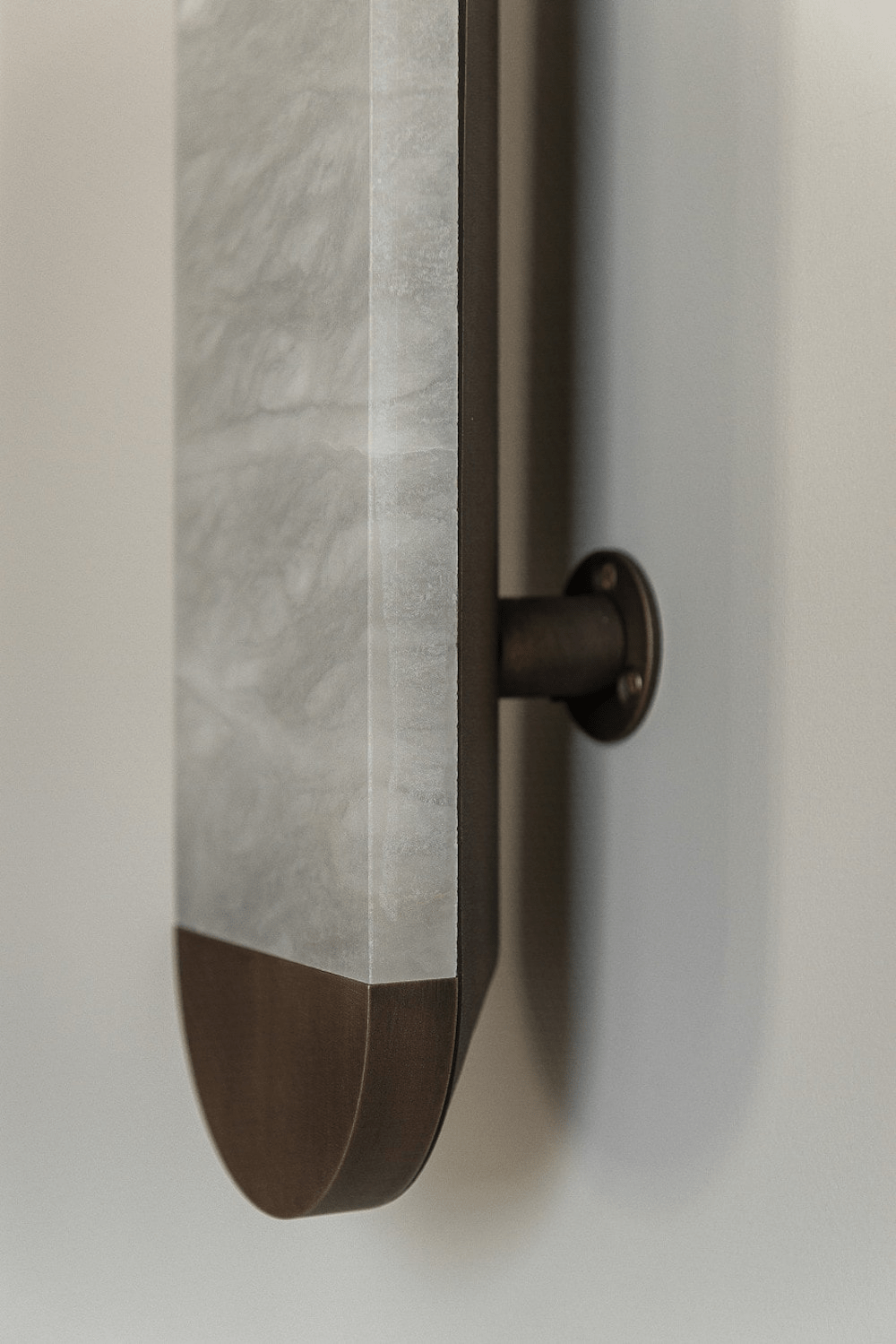 Ghost Wall Lamp - Vakkerlight