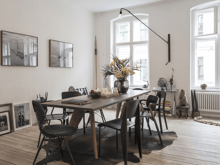 Black Long Arm Swing Arm Wall Lamp - Vakkerlight