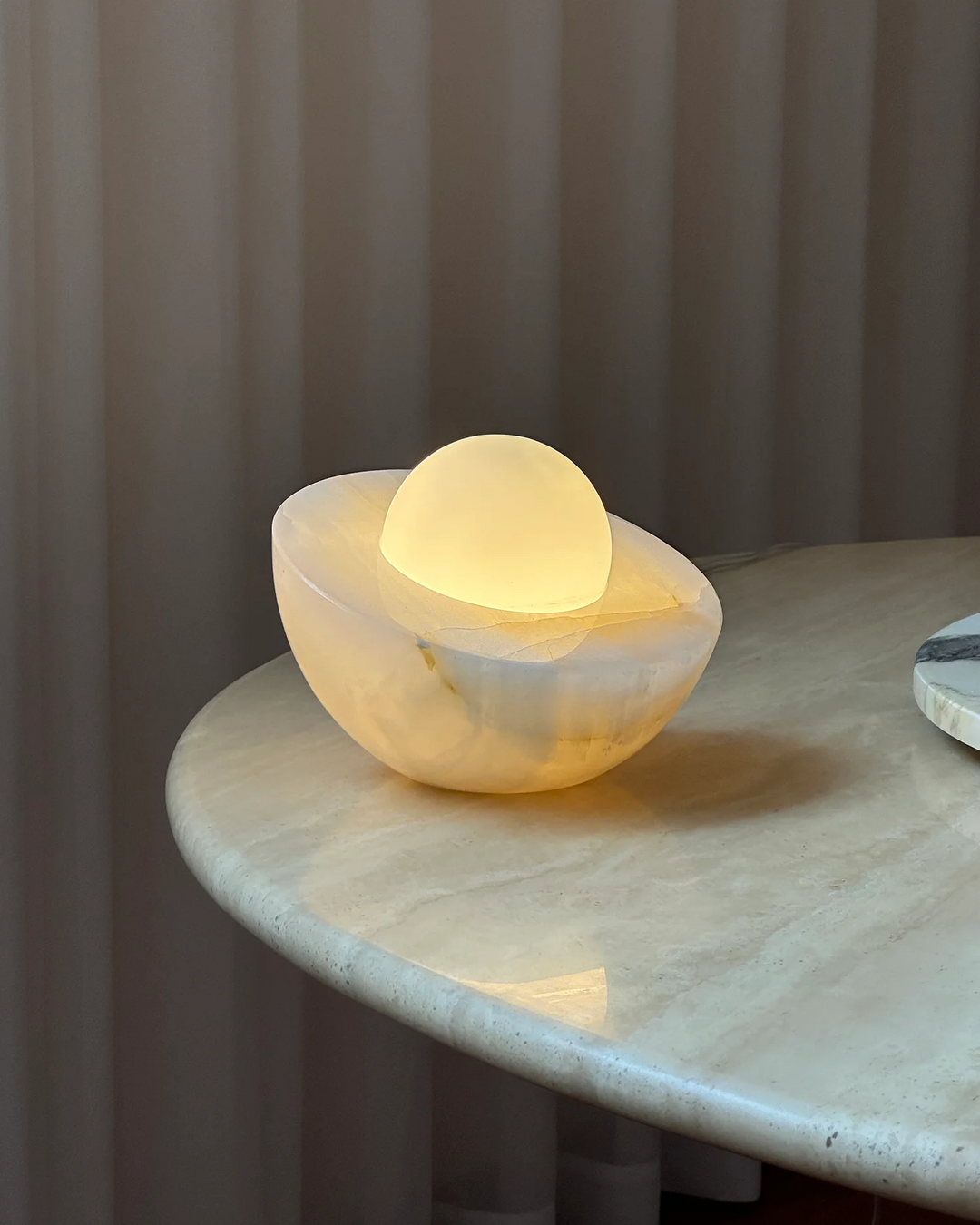 Halo Pebble Stone Table Lamp