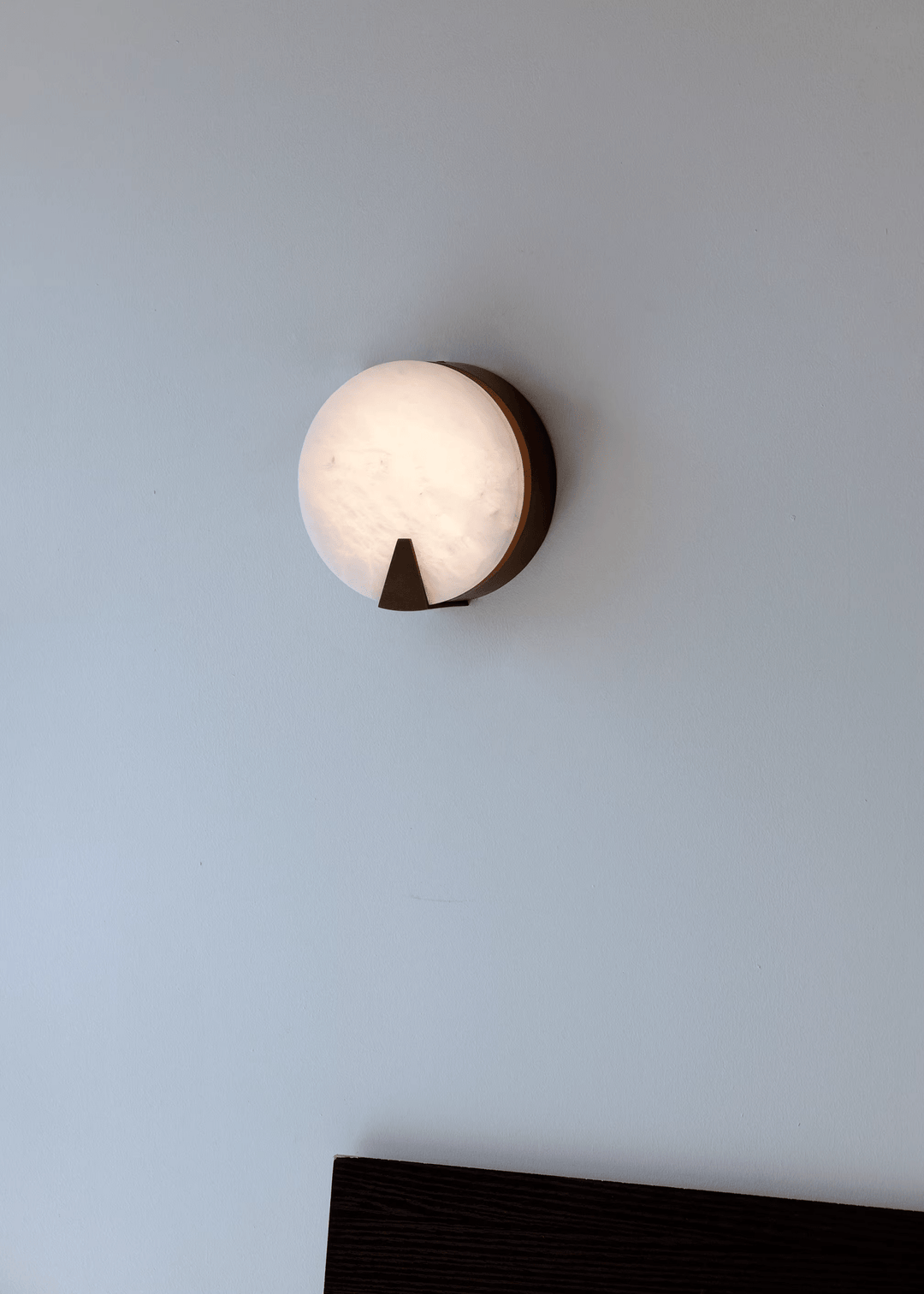 Solaris Halo Alabaster Wall Light - Vakkerlight