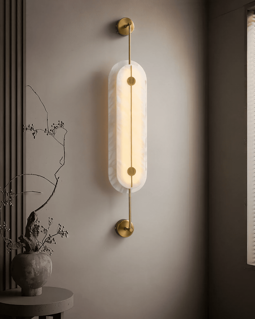 Solvane Alabaster Wall Sconce - Vakkerlight