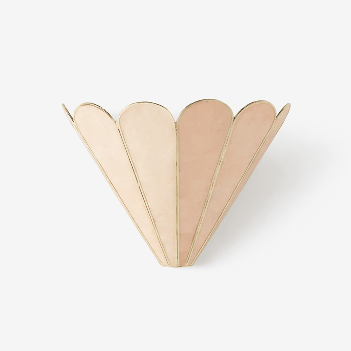 Mica Shell Petal Wall Lamp - Vakkerlight