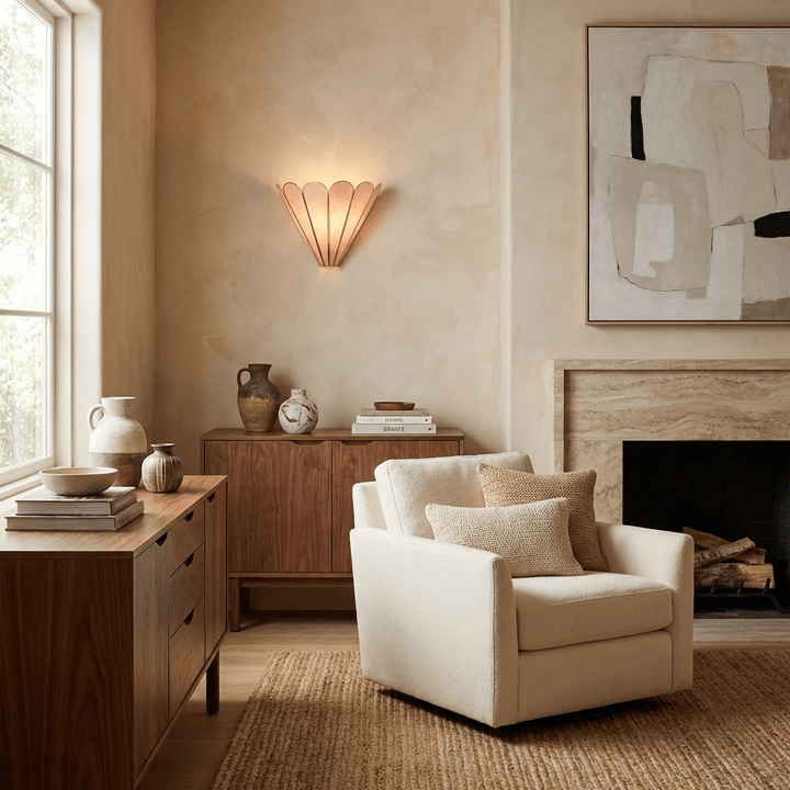 Mica Shell Petal Wall Lamp - Vakkerlight