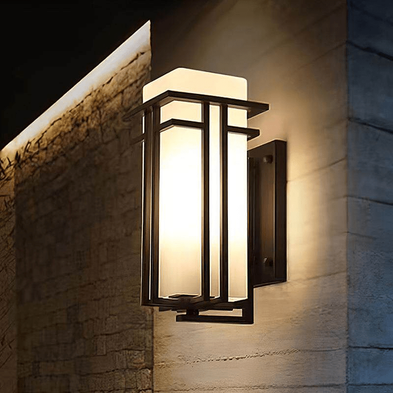 Linden Outdoor Wall Lamp - Vakkerlight
