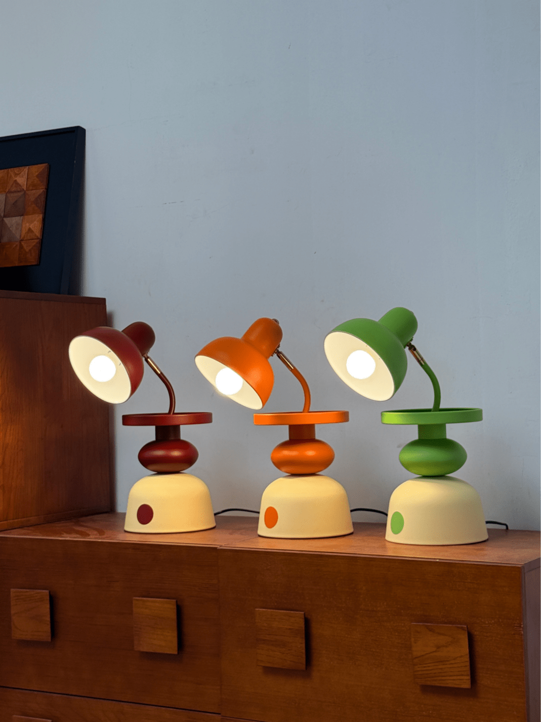 Playful Dot Table Lamp - Vakkerlight