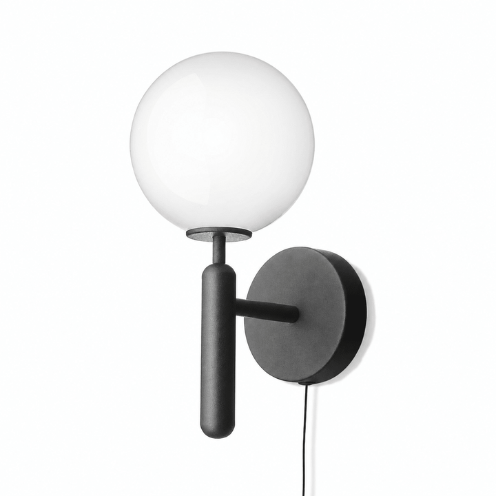 Nordica Plug - in Wall Lamp - Vakkerlight