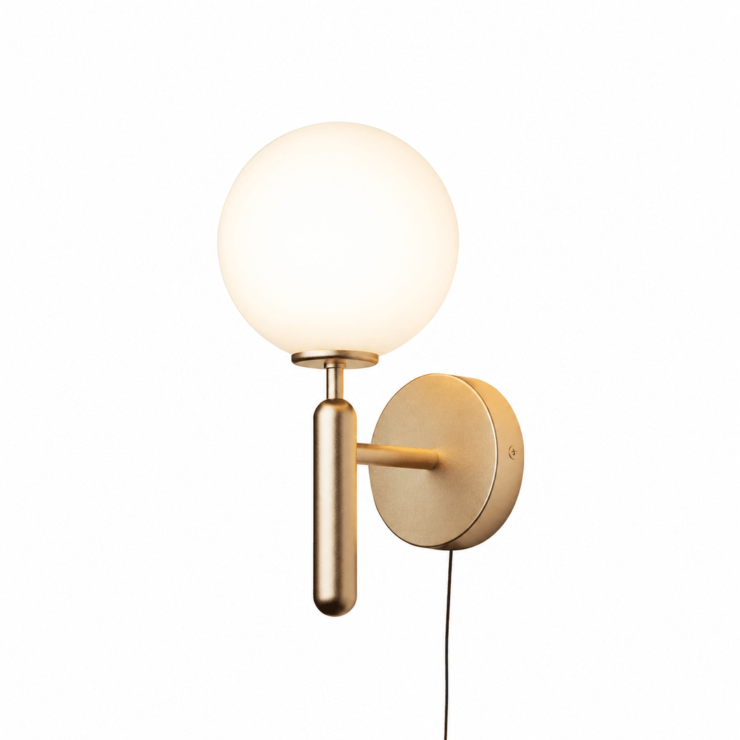 Nordica Plug - in Wall Lamp - Vakkerlight