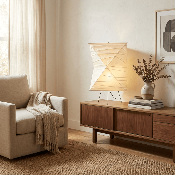 Twisted Paper Shade Table Lamp - Vakkerlight