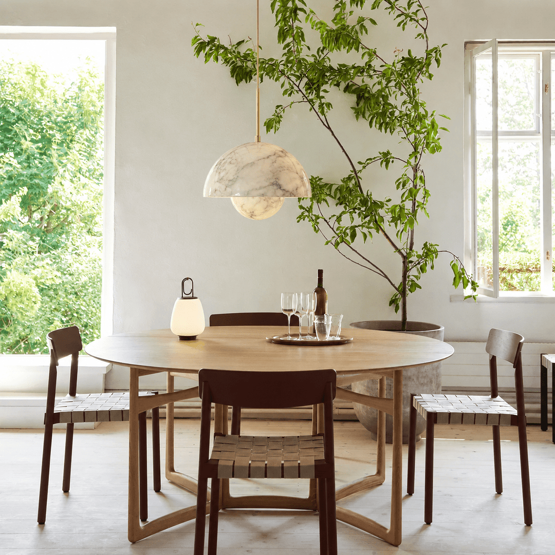 Alabaster Bud Pendant Lamp - Vakkerlight