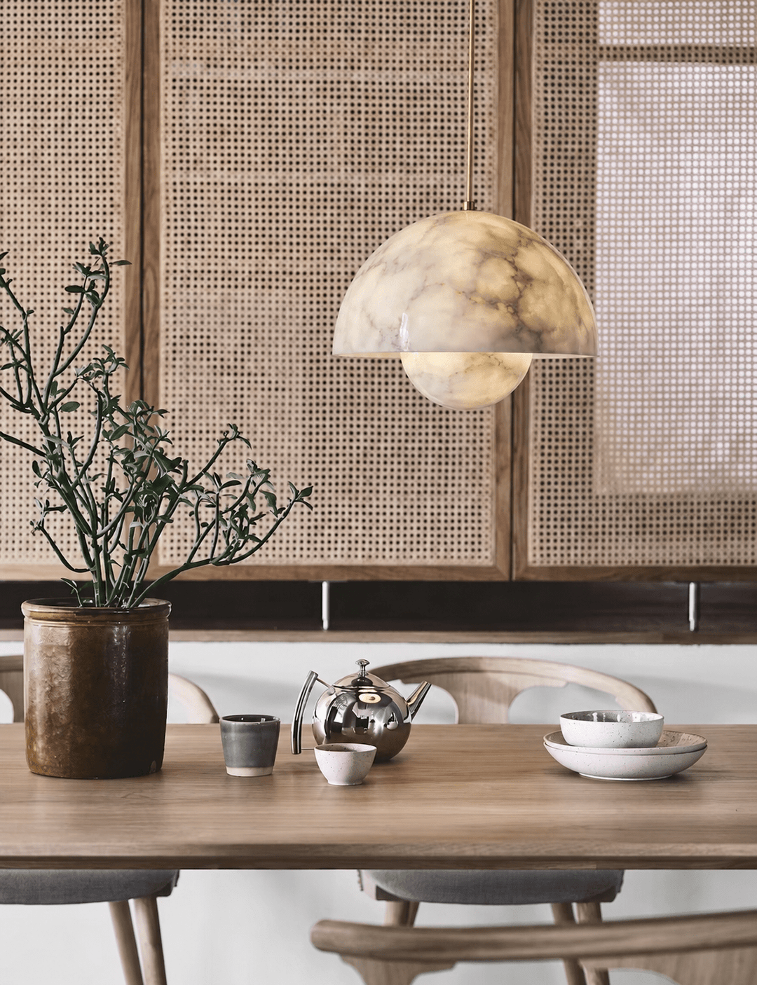 Alabaster Bud Pendant Lamp - Vakkerlight