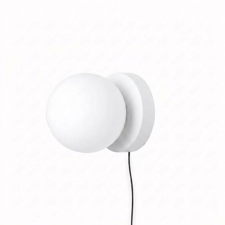 Nuvol Plug-in Wall Lamp