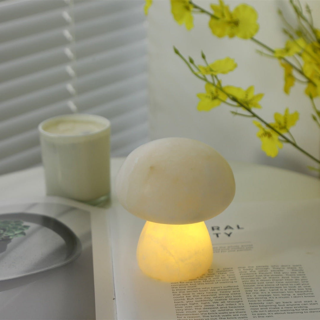 Alabaster Mushroom Table Lamp - Vakkerlight