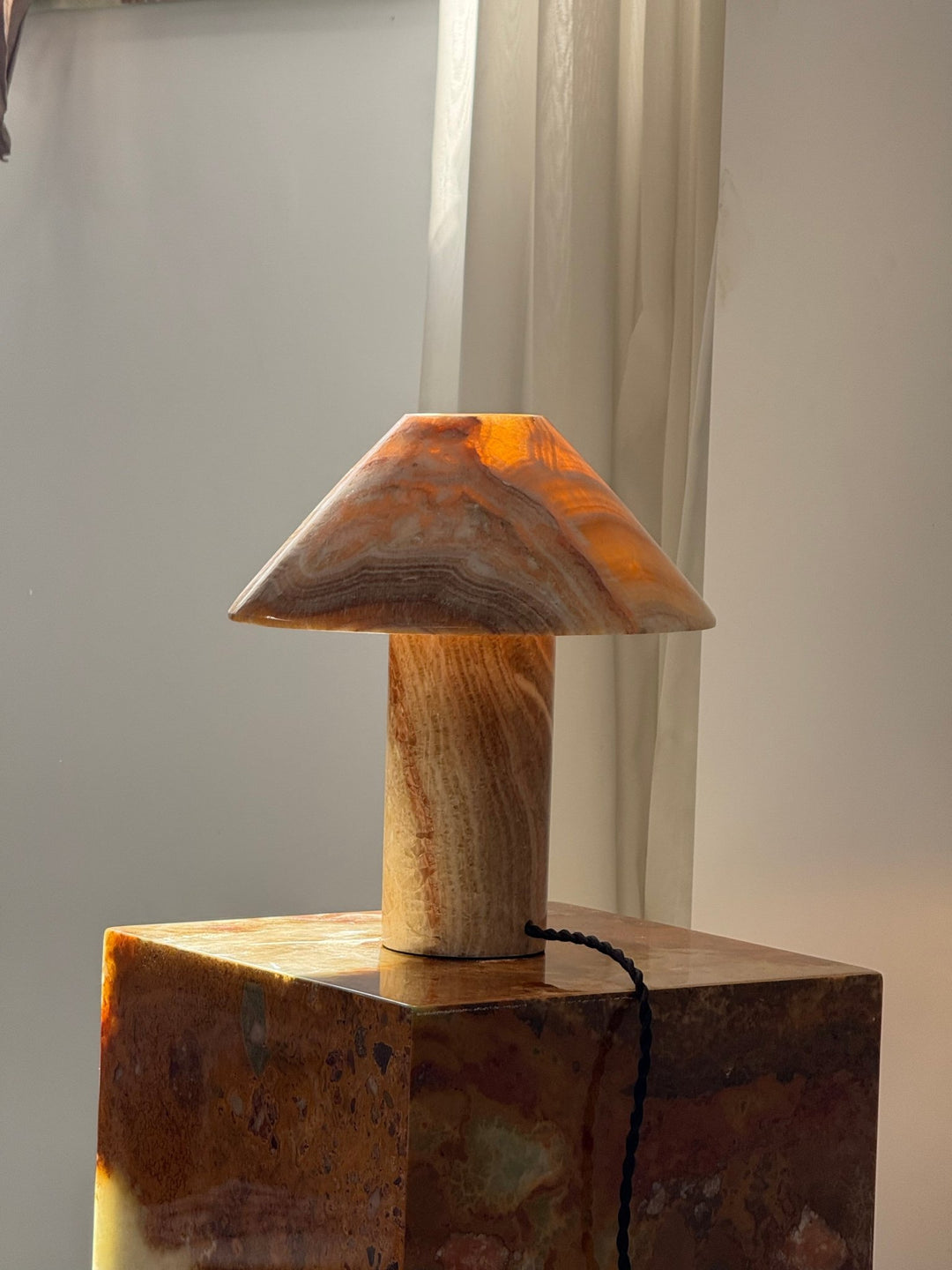 Marbelle Onyx Table Lamp - Vakkerlight