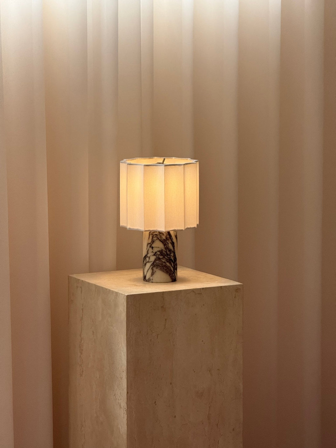 Orbis Veil Table Lamp - Vakkerlight