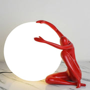 Humanoid Ball Holding Table Lamp - Vakkerlight