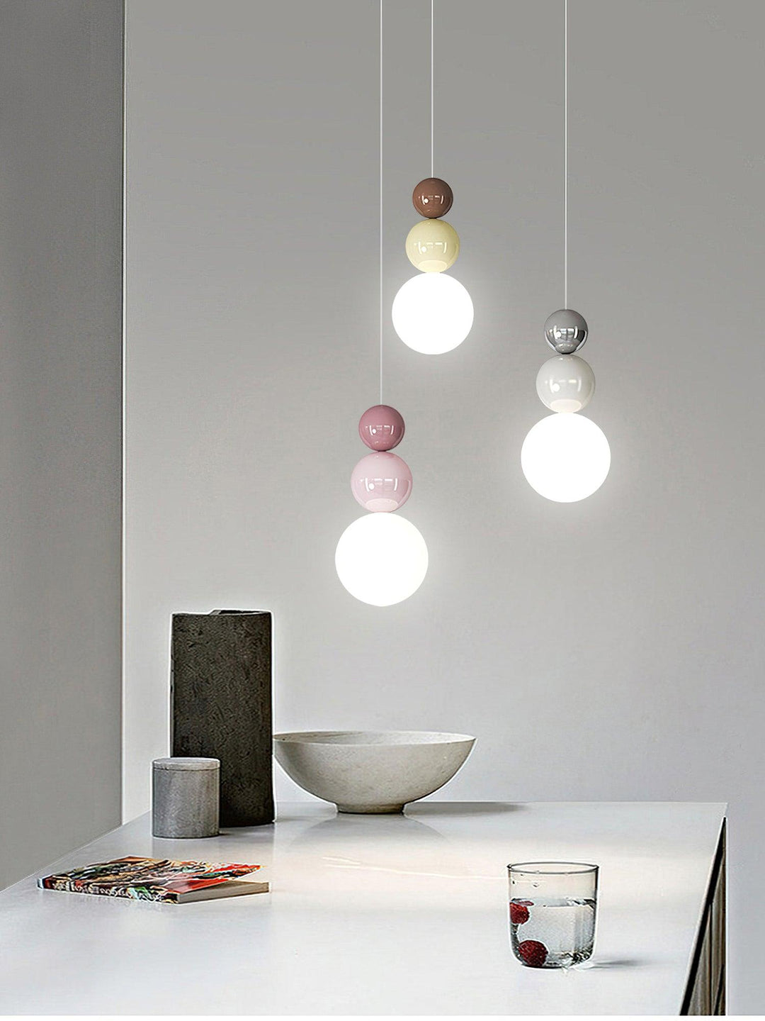 Acrylic Three Ball Pendant Lamp - Vakkerlight