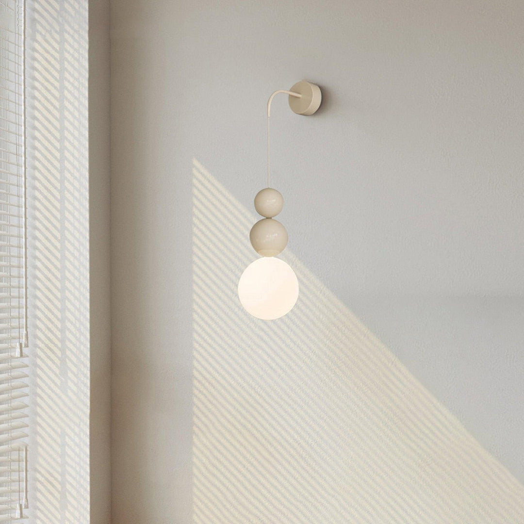 Acrylic Three Ball Wall Lamp - Vakkerlight