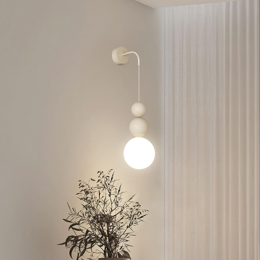 Acrylic Three Ball Wall Lamp - Vakkerlight