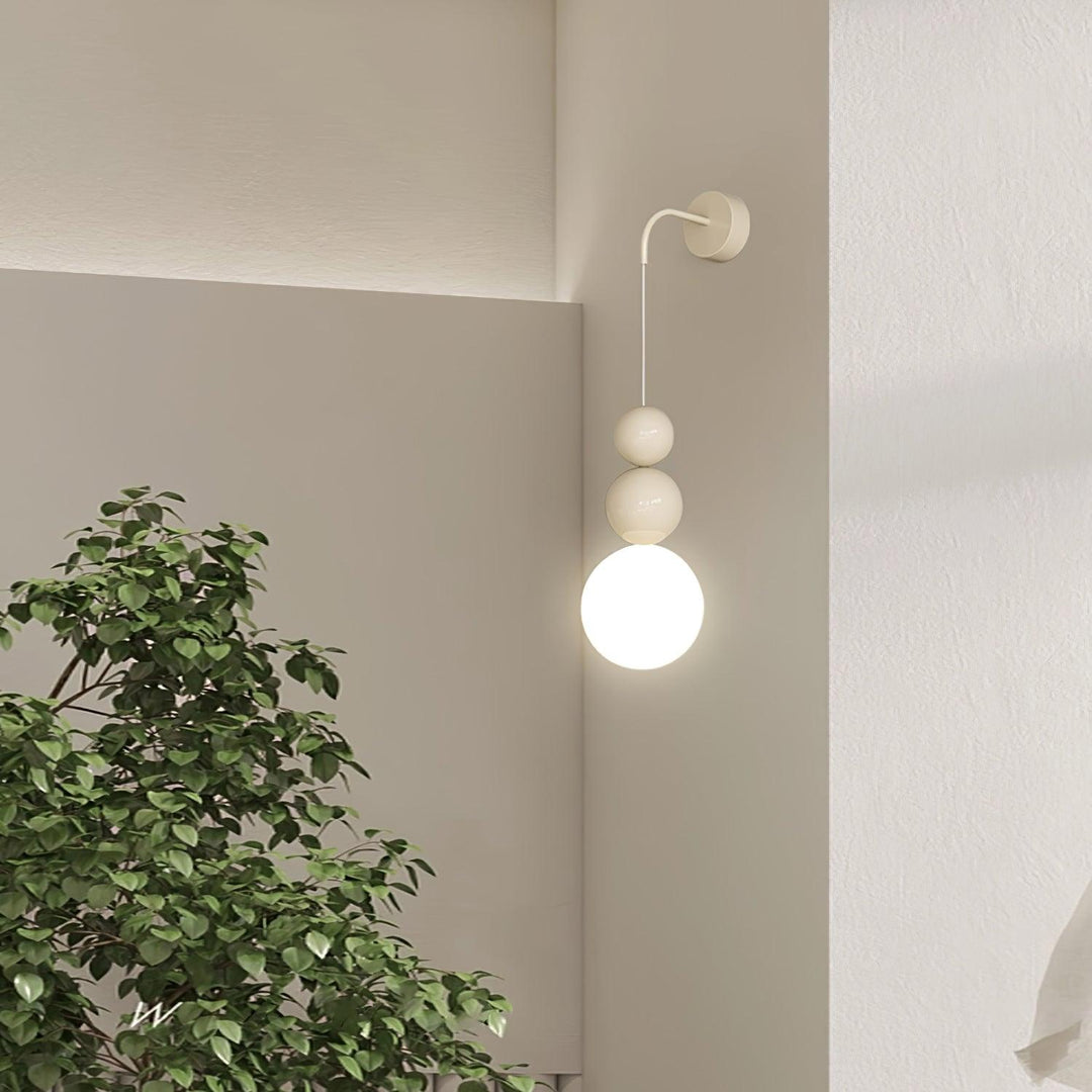 Acrylic Three Ball Wall Lamp - Vakkerlight