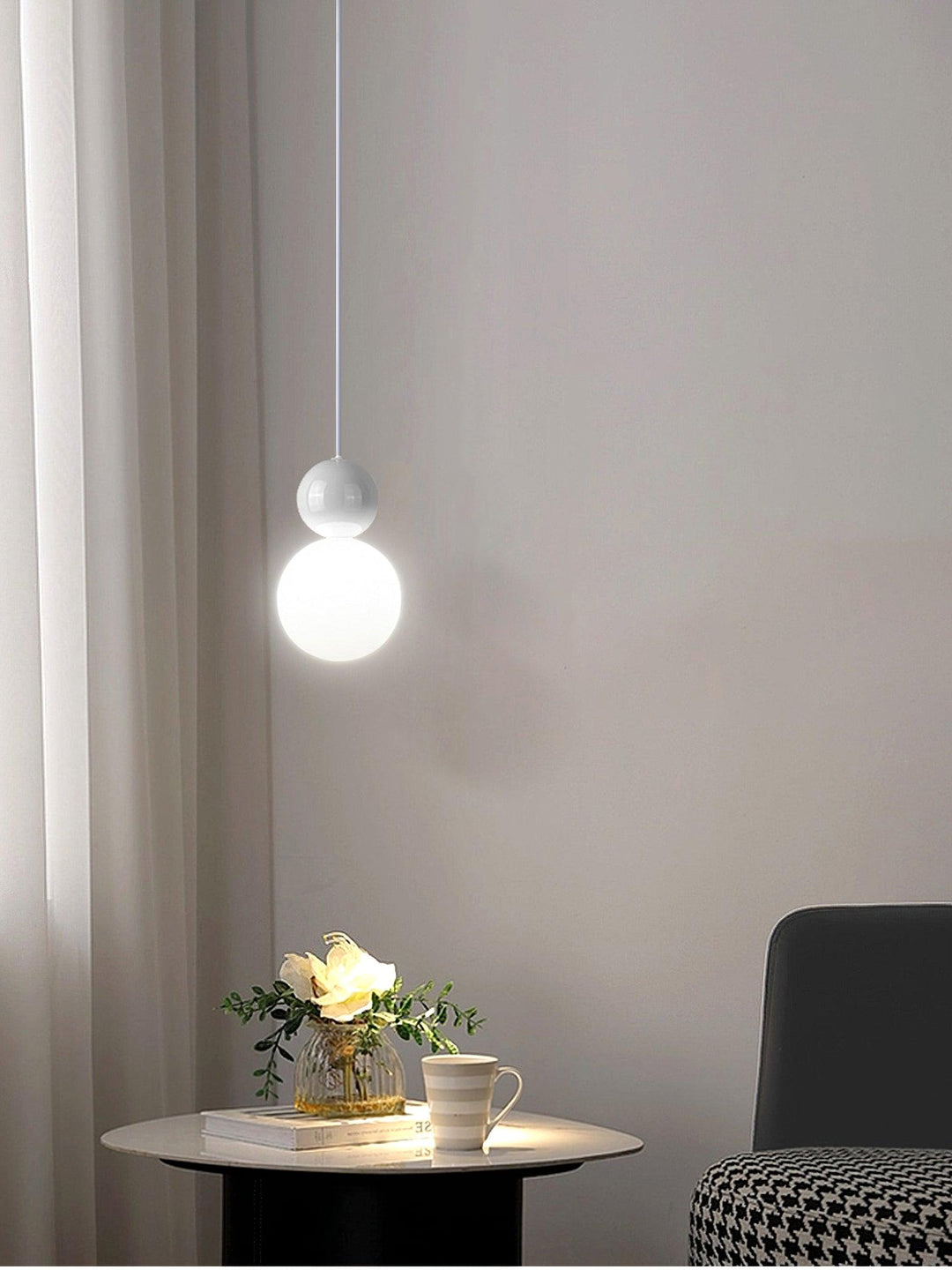 Acrylic Two Ball Pendant Light - Vakkerlight