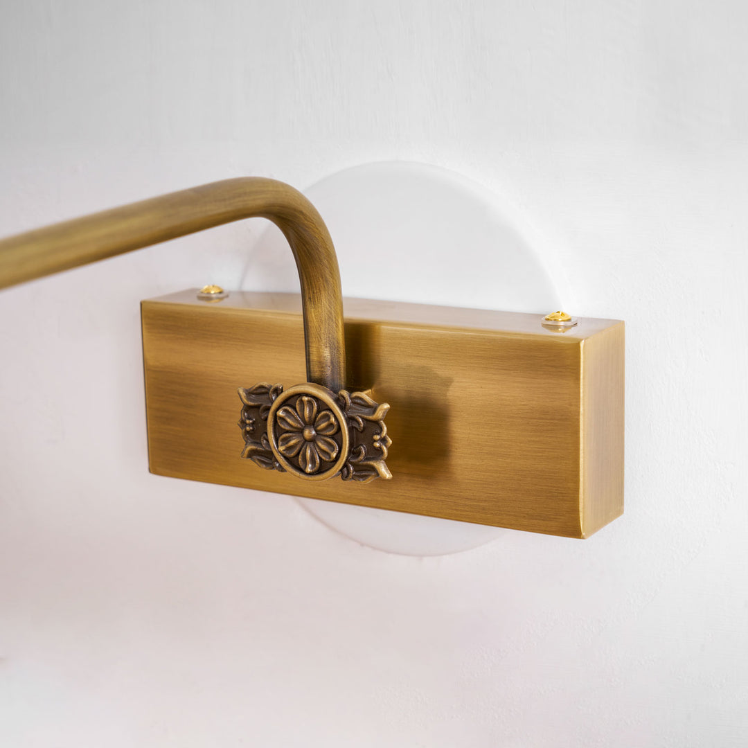 Adelaide Antler Wall Lamp - Vakkerlight