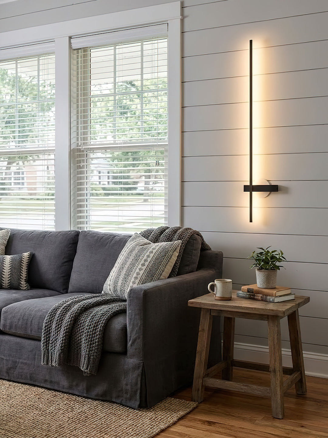 Adeline Linear Sconce - Vakkerlight