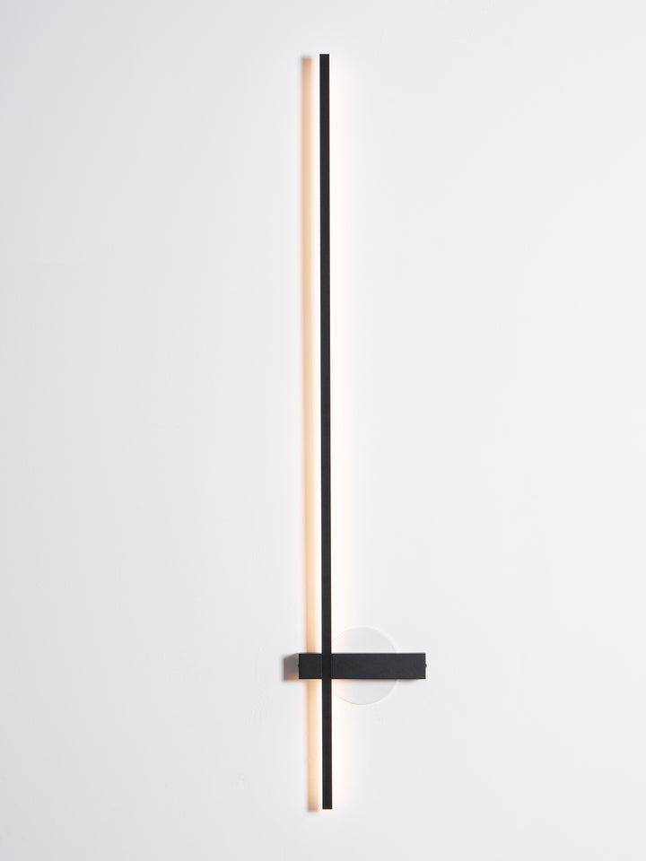 Adeline Linear Sconce - Vakkerlight