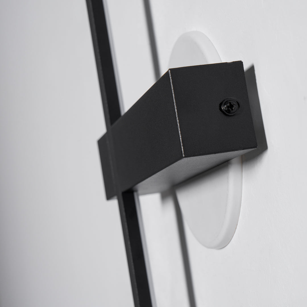 Adeline Linear Sconce - Vakkerlight