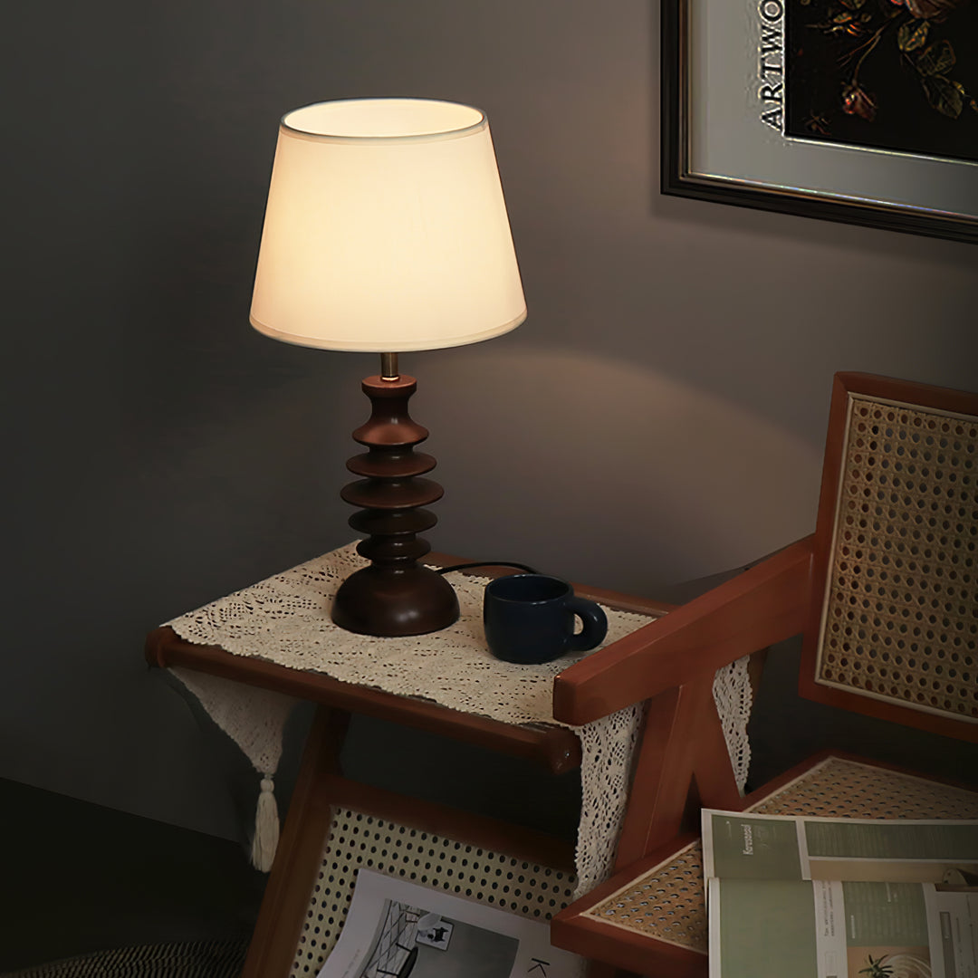 Adesso Beatrice Table Lamp - Vakkerlight